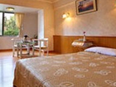 Kao Feng Hotel Жонгженг Екстериор снимка