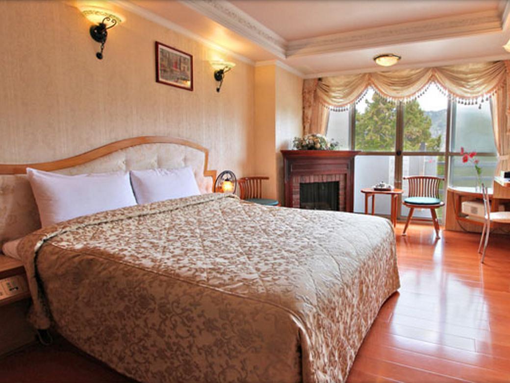 Kao Feng Hotel Жонгженг Екстериор снимка