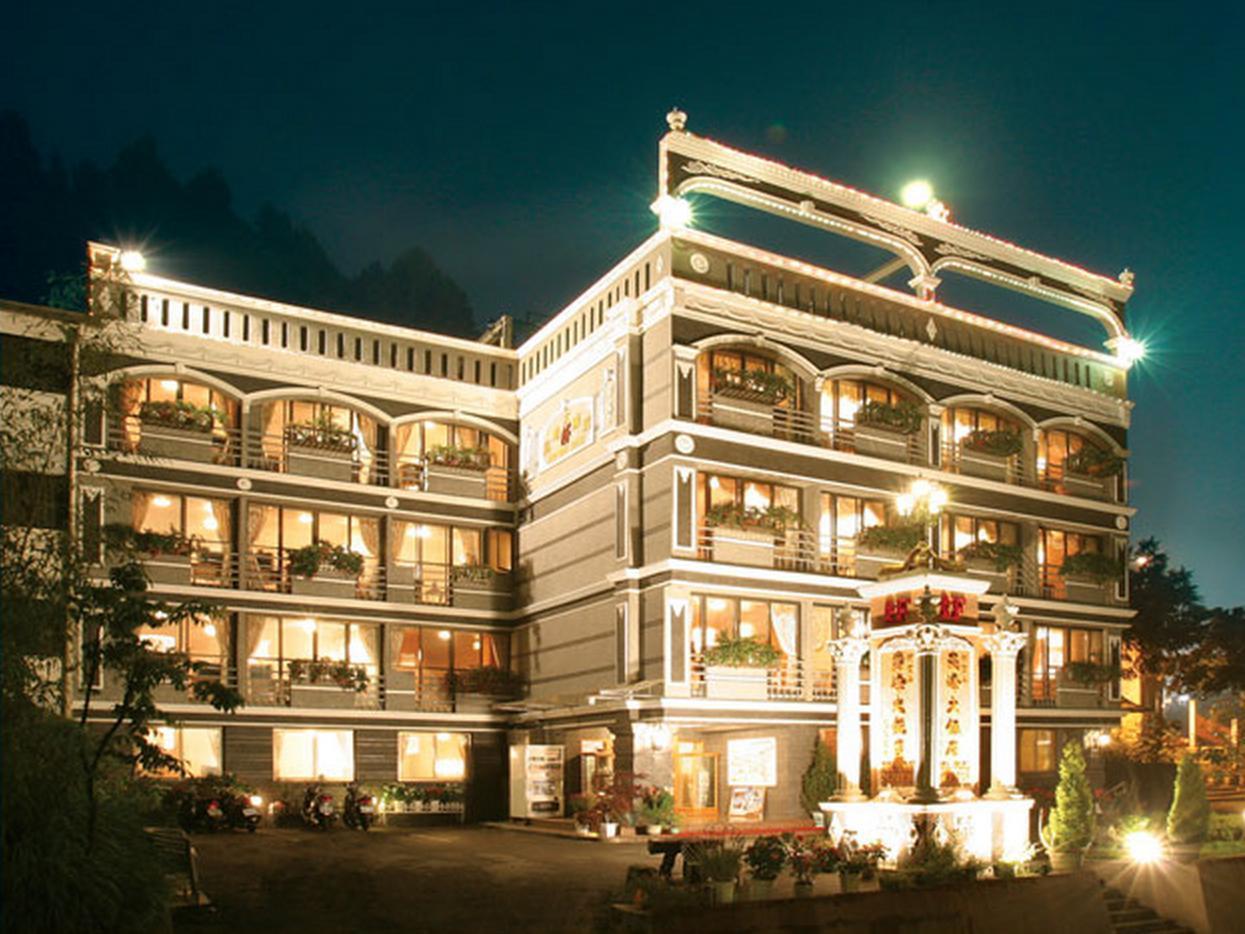 Kao Feng Hotel Жонгженг Екстериор снимка